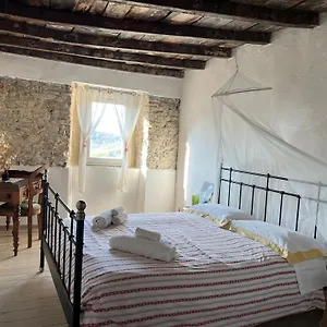 Agriturismo Luna Di Quarazzana In Tuscany Vakantieboerderij